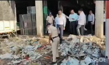 ठाणे: नवी मुंबई मनपा आयुक्तांनी एपीएमसी बाजाराची केली पाहणी, कचऱ्याचे ढीग आढळल्याने व्यक्त केला संताप