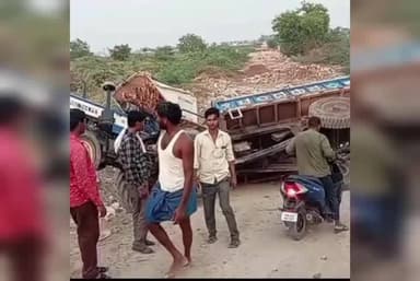 ಗುರುಮಿಟ್ಕಲ್: “ಸಾವು ಕಾದಿರುವ ರಸ್ತೆ!” ಅನೂರ.ಕೆ ಬ್ರಿಡ್ಜ್ ಕಂ ಬ್ಯಾರೇಜ್ನಲ್ಲಿ ಮತ್ತೆ ಅವಘಡ: ಟ್ರ್ಯಾಕ್ಟರ್ ಉರುಳಿ ಮೂವರು ಕೂದಲೆಳೆಯ ಅಂತರದಲ್ಲಿ ಪಾರು