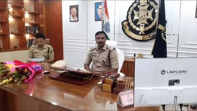 सिंगरौली: सिंगरौली के नवागत एसपी शियाज के.एम. ने संभाला पदभार, निवर्तमान एसपी मनीष खत्री ने किया स्वागत