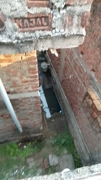 Nali Gali ka vibdh bhaut din se chal raha hai Kusum Kumar ne gali me ghar Banya hua Satish kumar traf chhuta hua hai