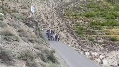 पूह: पूह वार्ड से महेंद्र नेगी ने ज़िला परिषद सदस्य के चुनावों के लिए भरा नामांकन, लोग रहे मौजूद