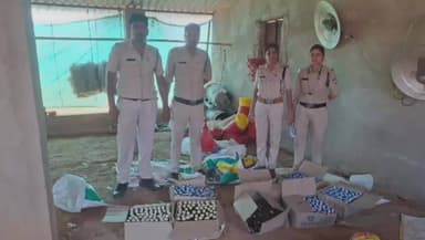 सिंगरौली: अवैध शराब के खिलाफ आबकारी विभाग की बड़ी कार्रवाई, 72 लीटर देशी शराब जब्त, आरोपी गिरफ्तार
