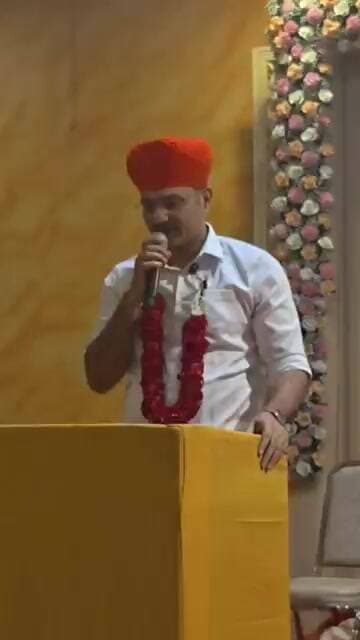 તાલુકા વિકાસ અધિકારી કલ્પેશસિંહ ચાવડા ના વિદાઈ સમારંભમાં જુની યાદો તાજી કરી