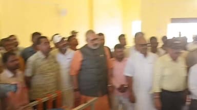 बेगूसराय मे केंद्रीय मंत्री गिरिराज सिंह ने सिमरिया धाम में 2 विद्युत शव दाह गृह और 4 लकड़ी शव दाह गृह का उद्घाटन किया ह...