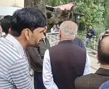 शिमला शहरी: नगर निगम के डिप्टी कंट्रोलर रामेश्वर सिंह शर्मा की मौत मामले में नया खुलासा, घर से मिला सुसाइड नोट