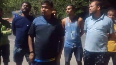 कोंडागांव: कोंडागांव बायपास मार्ग पर पत्थरबाजों का आतंक, ट्रक चालकों ने सुरक्षा बढ़ाने की मांग की, वीडियो आया सामने