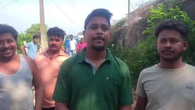 সাব্রুম: সাব্রুমের এক যুবকের বিরুদ্ধে প্রতারণার অভিযোগ তোলেন কলাছড়ার কয়েকজন নাগরিক