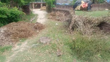 Dafalpur main dabango ne ek ghar ke lagon ke aane jane ke raste ko poori tarah se band kar diya....
pershashan moun....