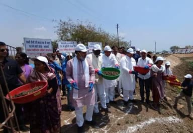 पानी प्रकृति का वरदान है, आने वाली पीढ़ी के लिए इसे सहेजना होगा- प्रभारी मंत्री श्री पंवार
जल गंगा संवर्धन अभियान के तहत ...