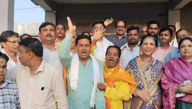 कोंडागांव: कोंडागांव में ओबीसी कॉलम की मांग को लेकर सर्व पिछड़ा वर्ग समाज की बैठक सम्पन्न, पांचों संभाग के पदाधिकारी रहे शामिल