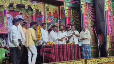 ಶಿರಹಟ್ಟಿ: ಮಜ್ಜೂರು ಗ್ರಾಮದಲ್ಲಿ ರಂಗಭೂಮಿ ನಾಟಕ ಉದ್ಘಾಟನೆ