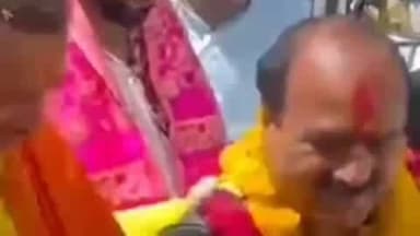 मोहनगढ़: #मध्यप्रदेश मछुआ कल्याण बोर्ड के अध्यक्ष श्री महेश केवट जी (केबिनेट मंत्री दर्जा प्राप्त) जी का मोहनगढ़ मंडल में कार्यकर्