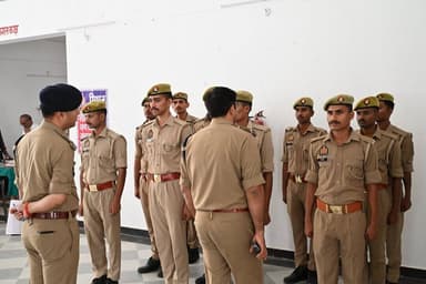 #SSP_अयोध्या द्वारा नये रिक्रूट्स से उनके व्यवहारिक प्रशिक्षण के बारे में चर्चा की गयी।
नये रिक्रूट्स से उनके अभी तक प्र...