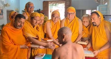 श्री दिगंबर जैन नया मंदिर, झुमरी तिलैया में शनिवार को मुनि श्री 108 धर्मसागर जी महाराज एवं मुनि श्री 108 भावसागर जी महार...