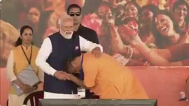 “मोदी जी का आशीर्वाद…
योगी जी का दमदार स्वागत…
और शुभेंदु अधिकारी के पहुंचते ही गूंज उठा पूरा माहौल! 🔥⚡
हिन्दू ह्रदय सम्...