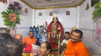LIVE : চেতলা শীতলা মায়ের মন্দিরে প্রণাম নিবেদন |