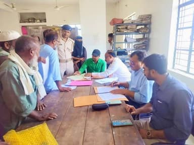 किशनगंज जिला के टेढ़ागाछ प्रखंड मुख्यालय अंचल कार्यालय में आज दिनांक 09-05-2026 रोज शनिवार को सप्ताहीक जनता दरबार आयोजन ...