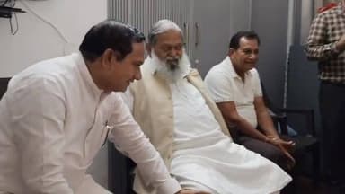प्रदेश के पंचायत मंत्री का हाल चाल जानने पहुंचे मंत्री अनिल विज, खुब की चर्चा