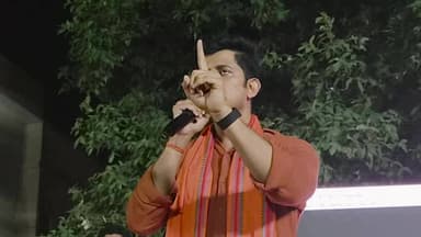 करनैलगंज: कटरा बाजार में विजय रैली के दौरान वैभव सिंह ने दिया बड़ा बयान, कहा- “हिंदू होने पर गर्व है”