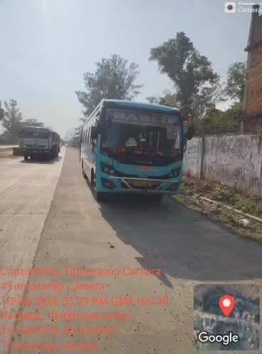 permitted gadi ko jabardasti roka Gaya hai Nayak bus ke Malik aur staff sab jagah jagah per roka gaya hai jabran