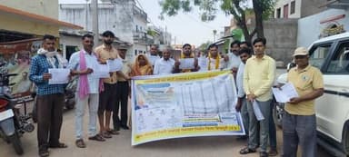 अब मजदूरों को भी मिलेगी पेंशन- अतिरिक्त सीईओ नरवरिया
पिछोर जनपद पंचायत के ग्राम पंचायत सेमरी में शनिवार को पंचायत भवन र...