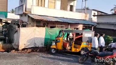 అశ్వారావుపేట: అన్నపురెడ్డిపల్లి లో అకాల వర్షం బీభత్సం, డ్రైనేజీ లేక ఇళ్లలోకి చేరిన వరద నీరు