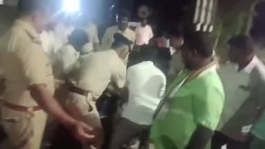 ದೇವನಹಳ್ಳಿ: ದೇವನಹಳ್ಳಿ ತಾಲ್ಲೂಕಿನ ಸಾವಕನಹಳ್ಳಿ ಗ್ರಾಮದಲ್ಲಿ ವಾಟರ್ ಫಿಲ್ಟರ್ ಕಾಮಗಾರಿ ವಿಚಾರವಾಗಿ ಎರಡು ಗುಂಪುಗಳ ನಡುವೆ ಮಾರಾಮಾರಿ