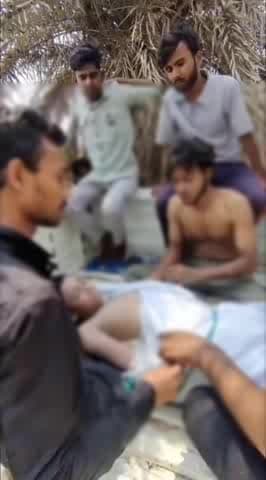 खतौली: खतौली गंग नहर के गहरे पानी में लापता किशोर की डेड बॉडी मिलने से मचा हड़कंप, मौके पर जुटी भीड़