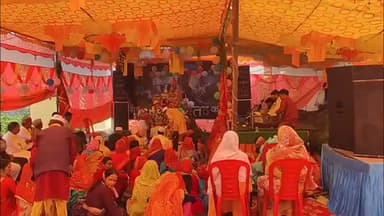 कांडा: भंडारीसेरा में आयोजित श्रीमद्भागवत साप्ताहिक ज्ञान यज्ञ के पंचम दिवस पर कथा श्रवण के लिए पहुंची भक्तों की भीड़