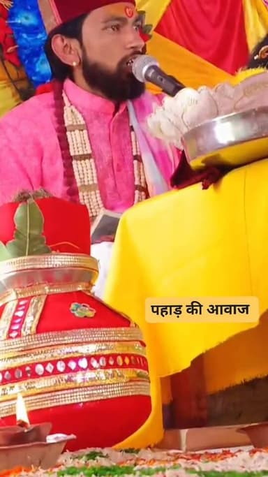 माँ सिर्फ एक शब्द नहीं, बल्कि हर उस एहसास का नाम है जहाँ सुकून, ममता और त्याग बसता है।
जिसने खुद तकलीफ़ सहकर हमें मुस्कु...