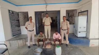 खरसिया: ऑपरेशन आघात से शराब कारोबारी कांपे, रायगढ़ पुलिस ने ताबड़तोड़ छापेमारी में 4 आरोपियों को दबोचा