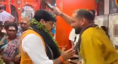#बिहार के #शिक्षा मंत्री उत्तर प्रदेश के चैनपुर में मार झाड़ फूंक करवाते हुए ।। BJP Bihar Rajesh Ranjan