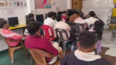 सुमेरपुर - राष्ट्रीय अधिवेशन व पत्रकार सम्मान समारोह की तैयारियों को लेकर बैठक सम्पन्न*
*27 मई को लखनऊ में होगा राष्ट्र...