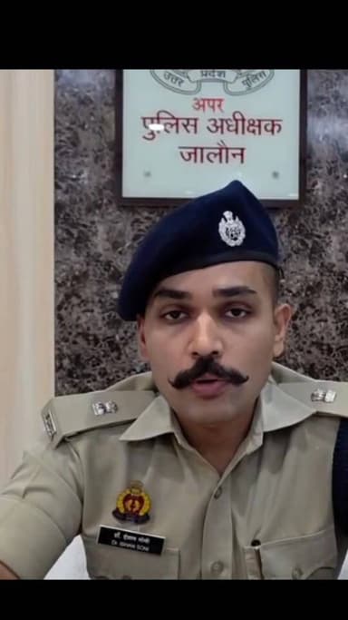 जालौन पुलिस टीम द्वारा 04 बंधुआ मजदूरों को आजाद कराते हुये 01 अभियुक्त को गिरफ्तार करने के सम्बन्ध में अपर पुलिस अधीक्षक...