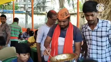 কুলপি: অরুণ নগর গ্রামে বিজেপির বিজয় উৎসবে কয়েকশ মানুষ একসাথে খাওয়া দাওয়া করলেন
