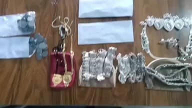 बालोद: ग्राम परसुली में सूने मकान में चोरी करने वाले 3 आरोपियों को गिरफ्तार, 6 लाख से अधिक के जेवर और नगदी बरामद