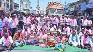 కోరుట్ల: బాలికకు న్యాయం జరిగే వరకు బీఆర్ఎస్ పార్టీ తరఫున పోరాటం కొనసాగుతుంది
కోరుట్ల ఎమ్మెల్యే డాక్టర్ సంజయ్