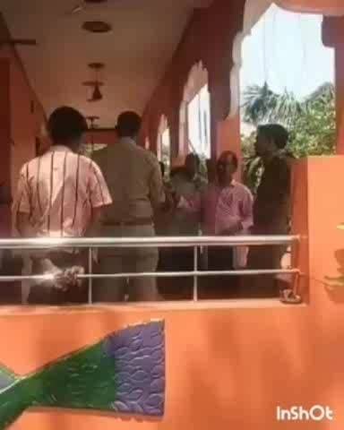 सलेमपुर: देवरिया के लार क्षेत्र के बरडीहा दलपत गांव में मां दुर्गा मंदिर में चोरी, पुलिस जांच में जुटी