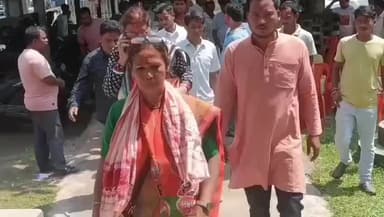 তুফানগঞ্জ ১: তৃণমূলের দখলে থাকা অন্দরন ফুলবাড়ী দুই জিপি পুনরুদ্ধার করল বিজেপি