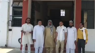 मंदसौर: एसआई पर आपत्तिजनक पोस्ट का आरोप, मुस्लिम समाज ने एसपी से कार्रवाई की मांग की