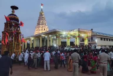 ಶೋರಾಪುರ: ಕೆಂಭಾವಿಯಲ್ಲಿ ಹೇಮರೆಡ್ಡಿ ಮಲ್ಲಮ್ಮರ ಜಾತ್ರೆ ನಿಮಿತ್ತ ಭವ್ಯ ರಥೋತ್ಸವ