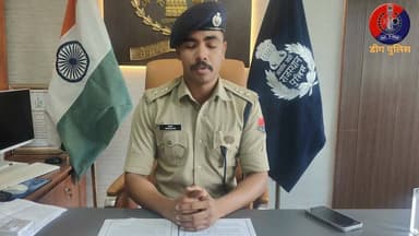 पुलिस अधीक्षक शरण गोपीनाथ के. के निर्देशन मे #डीग पुलिस की ऑपरेशन एंटीवायरस के तहत कार्यवाही
झोपडी में बैठकर साइबर ठगी ...