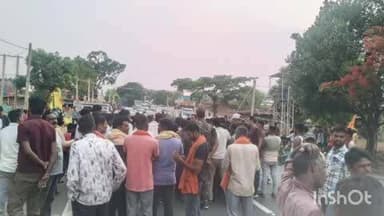 बरियातु: बरछिया मोड़ पर सड़क हादसे में नाना-नाती की मौत, लोगों ने किया सड़क जाम, प्रजापति समाज ने जताया शोक