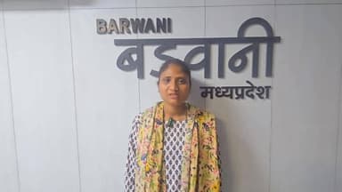 मिलिए बड़वानी के ग्राम पेंड्रा की सुश्री राधा अवास्या से, जिन्होंने जिला #रोजगार मेला और आजीविका मिशन के साथ जुड़कर खुद क...
