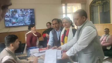 जिला परिषद सदस्य रंजना चोपड़ा ने भरा नामांकन