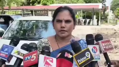 నరసరావుపేటలో డ్వాక్రా గ్రూపుల పేరిట తనను మోసం చేసారంటూ బాధితులు ఎస్పీకి ఫిర్యాదు