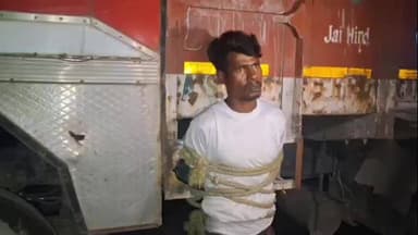 ধূপগুড়ি: ট্রাকের যন্ত্রাংশ চুরি করে বাংলাদেশে বিক্রির অভিযোগ, চাঞ্চল্য চ্যাংড়াবান্ধায়