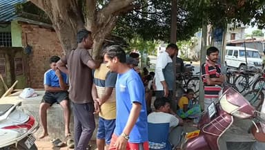 ଦେବଗଡ: ପୌର ପରିଷଦ ସଫେଇ କର୍ମଚାରୀଙ୍କ କାର୍ଯ୍ୟବନ୍ଦ ଆନ୍ଦୋଳନ ପ୍ରତ୍ୟାହୃତ