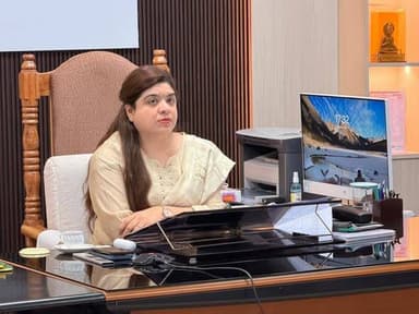 विरासत संरक्षण एवं किसानों की डिजिटल पहचान की दिशा में बड़ा कदम
आज मुख्य सचिव, बिहार की अध्यक्षता में आयोजित वीडियो कॉन्...