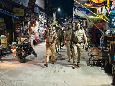 पुलिस अधीक्षक मैनपुरी के निर्देशन में आमजन की सुरक्षा व कानून-व्यवस्था के दृष्टिगत #जनपदीय_पुलिस द्वारा क्षेत्र के मार्ग...